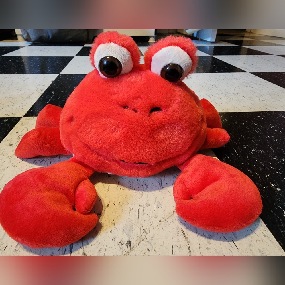 Creature Comforts Crab